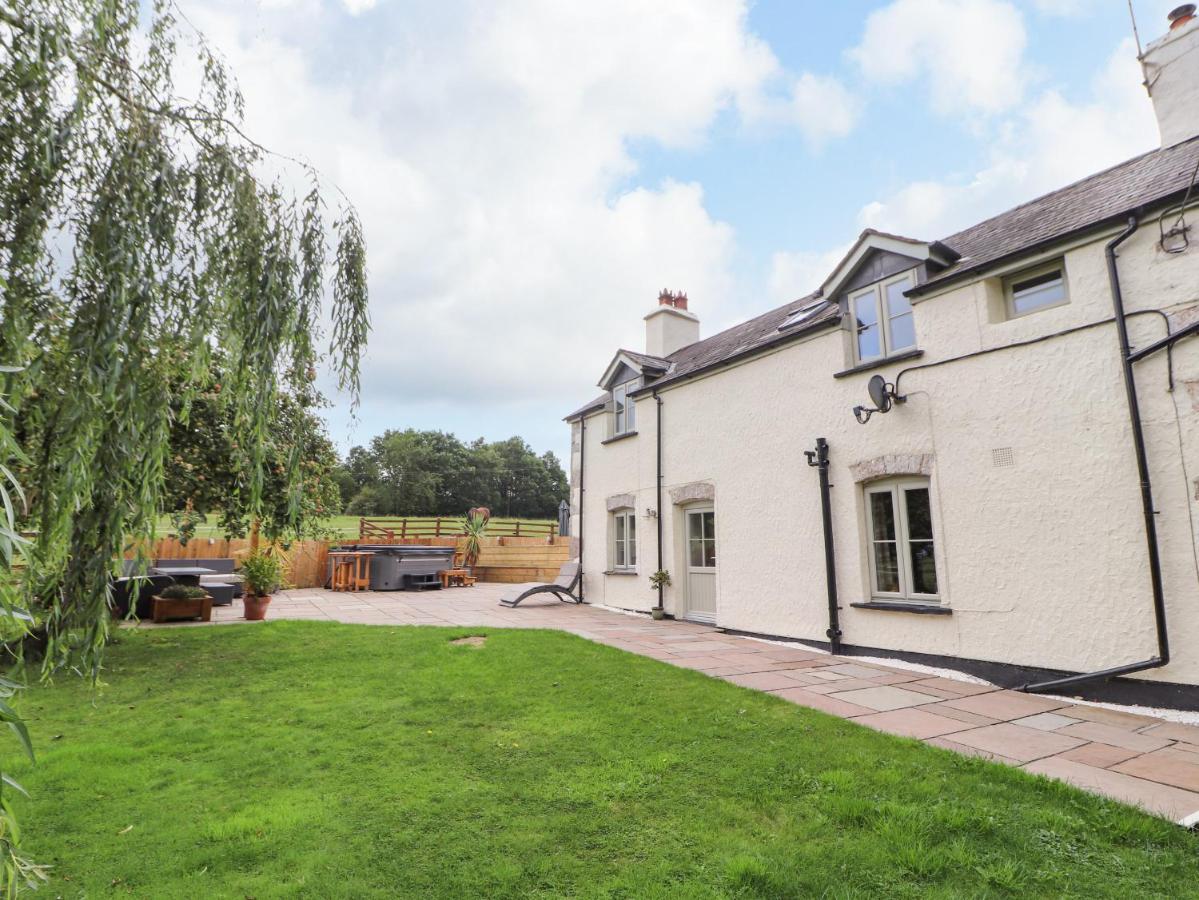 Villa Nant Y Celyn Ruthin Exterior foto